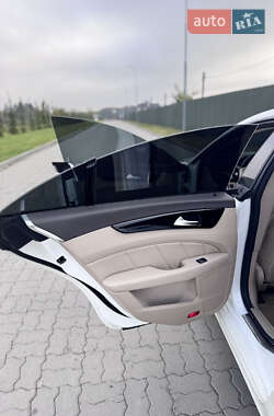 Седан Mercedes-Benz CLS-Class 2012 в 