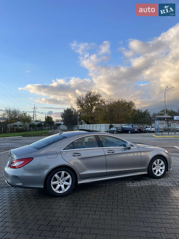 Седан Mercedes-Benz CLS-Class 2015 в Чернівцях