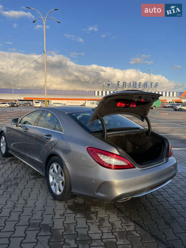 Седан Mercedes-Benz CLS-Class 2015 в Чернівцях