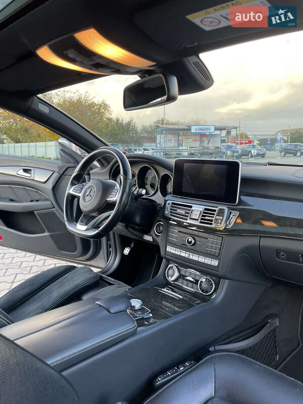 Седан Mercedes-Benz CLS-Class 2015 в Чернівцях