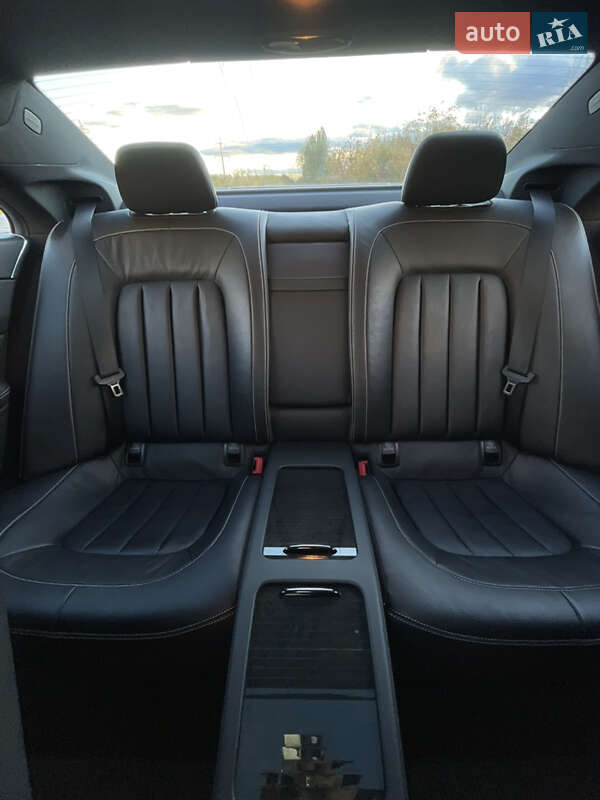Седан Mercedes-Benz CLS-Class 2015 в Чернівцях
