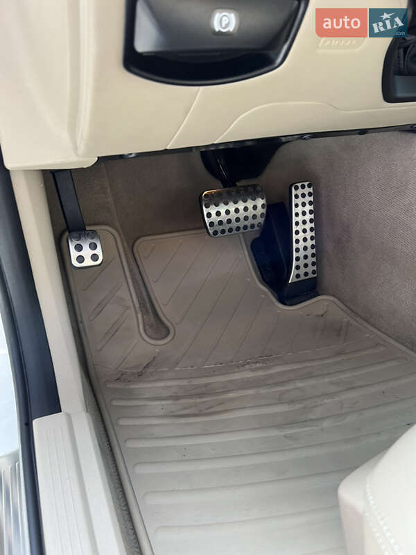 Седан Mercedes-Benz CLS-Class 2011 в Києві фото 28 Седан Mercedes-Benz CLS-Class 2011 в Києві