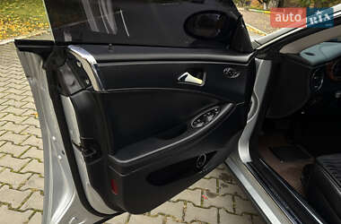 Купе Mercedes-Benz CLS-Class 2005 в  фото 16 Купе Mercedes-Benz CLS-Class 2005 в