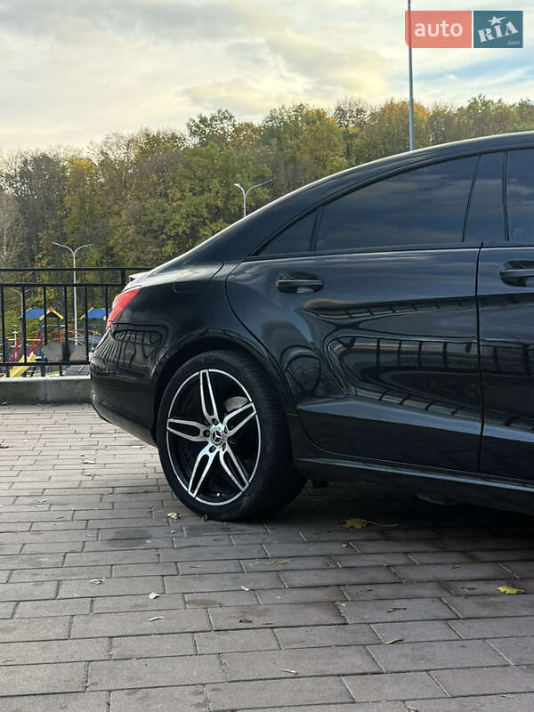 Седан Mercedes-Benz CLS-Class 2011 в Тернополе фото 86 Седан Mercedes-Benz CLS-Class 2011 в Тернополе