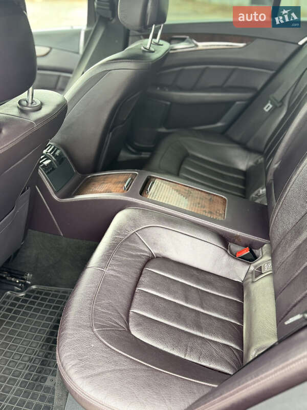 Седан Mercedes-Benz CLS-Class 2014 в Черновцах фото 17 Седан Mercedes-Benz CLS-Class 2014 в Черновцах