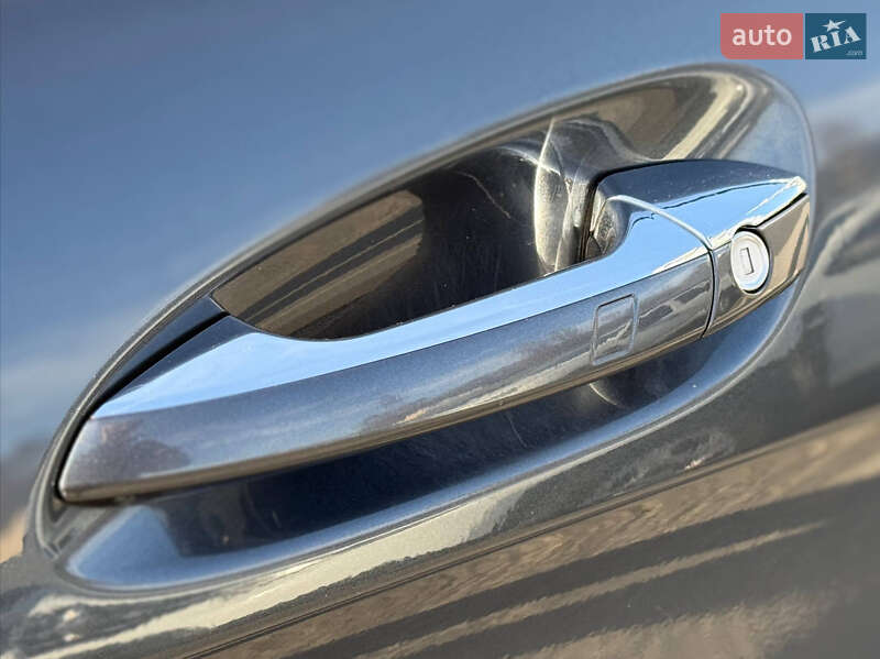 Седан Mercedes-Benz CLS-Class 2014 в Киеве