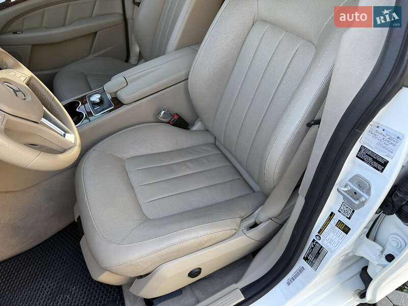 Седан Mercedes-Benz CLS-Class 2014 в Хмельницькому фото 34 Седан Mercedes-Benz CLS-Class 2014 в Хмельницькому