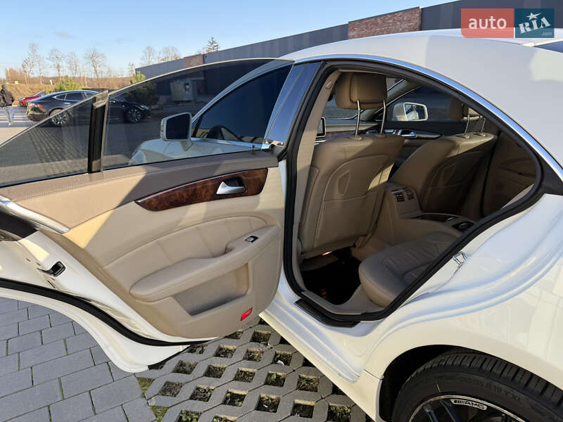 Седан Mercedes-Benz CLS-Class 2014 в Хмельницькому фото 65 Седан Mercedes-Benz CLS-Class 2014 в Хмельницькому