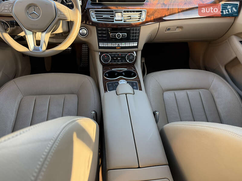 Седан Mercedes-Benz CLS-Class 2014 в Хмельницькому фото 72 Седан Mercedes-Benz CLS-Class 2014 в Хмельницькому