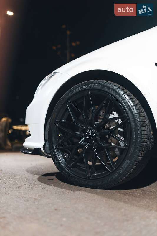 Седан Mercedes-Benz CLS-Class 2011 в Днепре