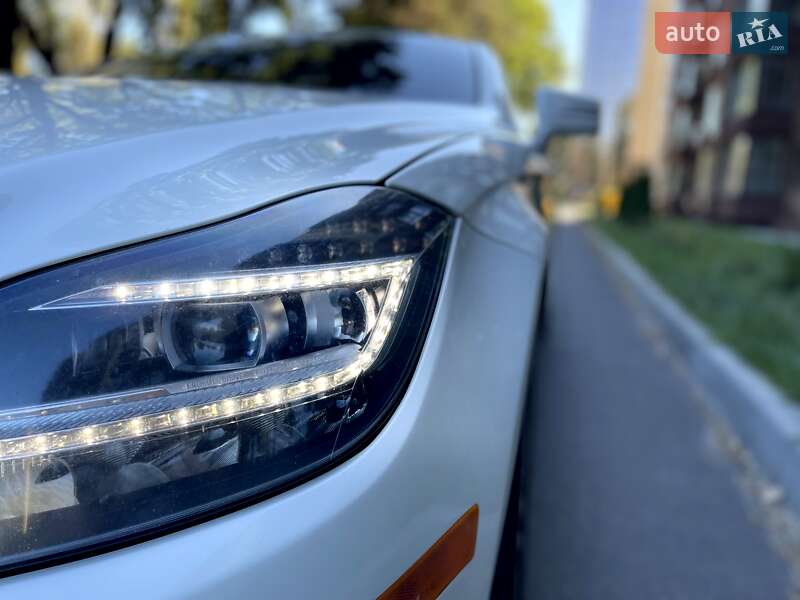 Седан Mercedes-Benz CLS-Class 2014 в Чернігові