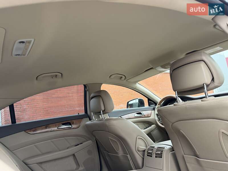 Седан Mercedes-Benz CLS-Class 2012 в Києві