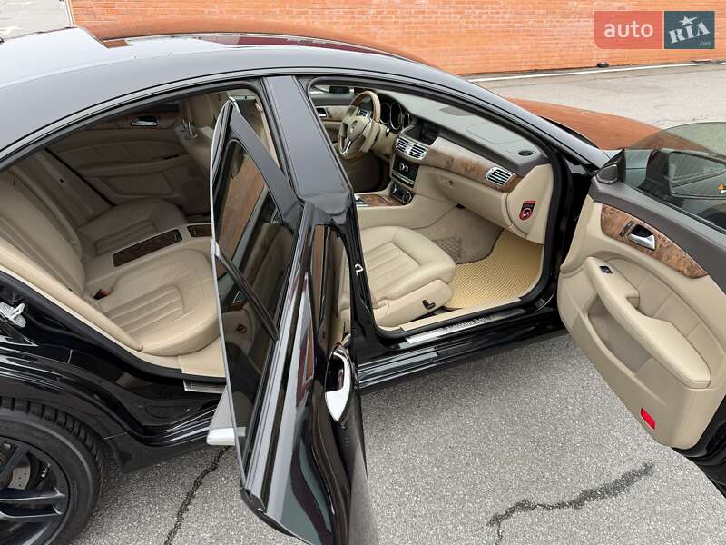 Седан Mercedes-Benz CLS-Class 2012 в Києві