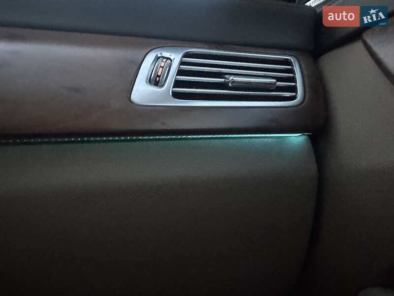 Седан Mercedes-Benz CLS-Class 2012 в Києві