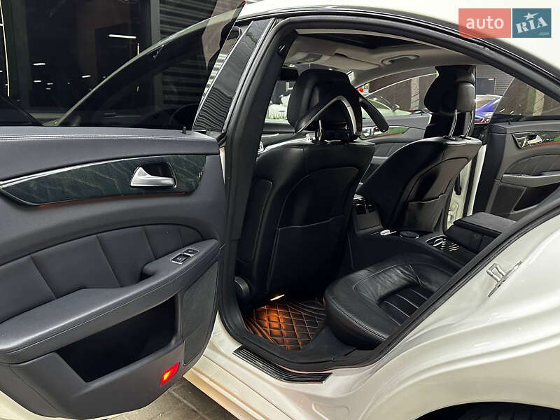 Седан Mercedes-Benz CLS-Class 2016 в Киеве фото 16 Седан Mercedes-Benz CLS-Class 2016 в Киеве