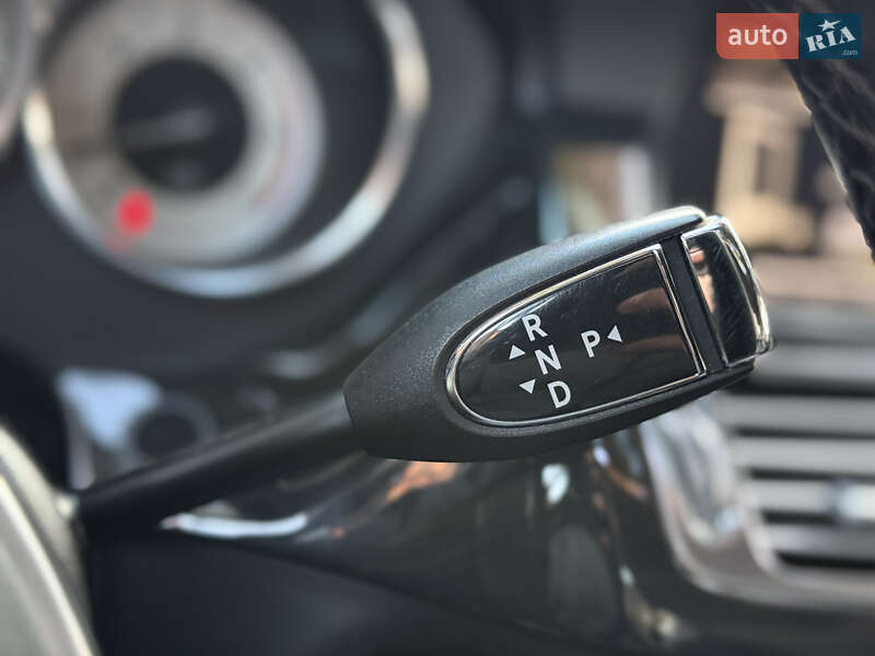 Седан Mercedes-Benz CLS-Class 2012 в Львове