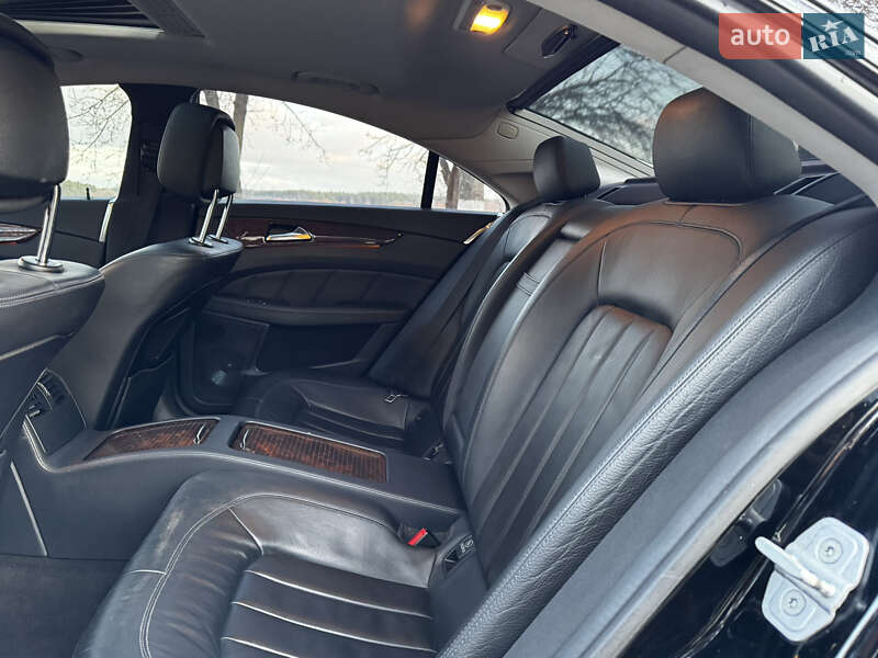 Седан Mercedes-Benz CLS-Class 2012 в Киеве фото 25 Седан Mercedes-Benz CLS-Class 2012 в Киеве