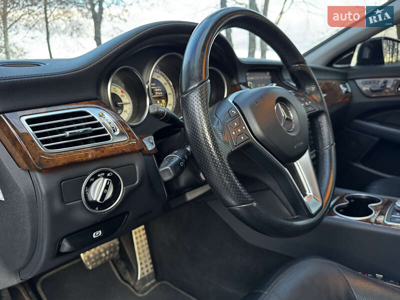 Седан Mercedes-Benz CLS-Class 2012 в Киеве фото 30 Седан Mercedes-Benz CLS-Class 2012 в Киеве