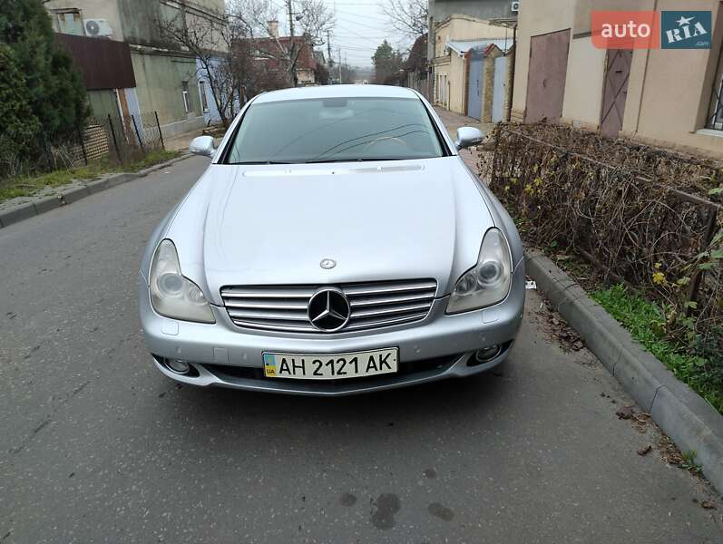 Mercedes-Benz CLS-Class 2004