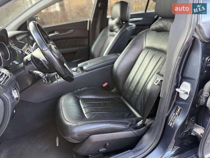 Седан Mercedes-Benz CLS-Class 2012 в Львове фото 16 Седан Mercedes-Benz CLS-Class 2012 в Львове