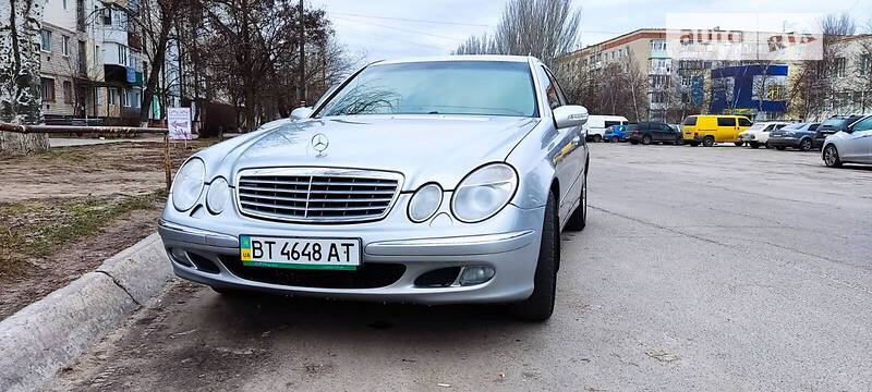 Mercedes-Benz E 240 Elegance