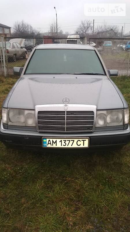 Mercedes-Benz E 260