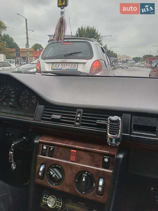 Mercedes-Benz E 260