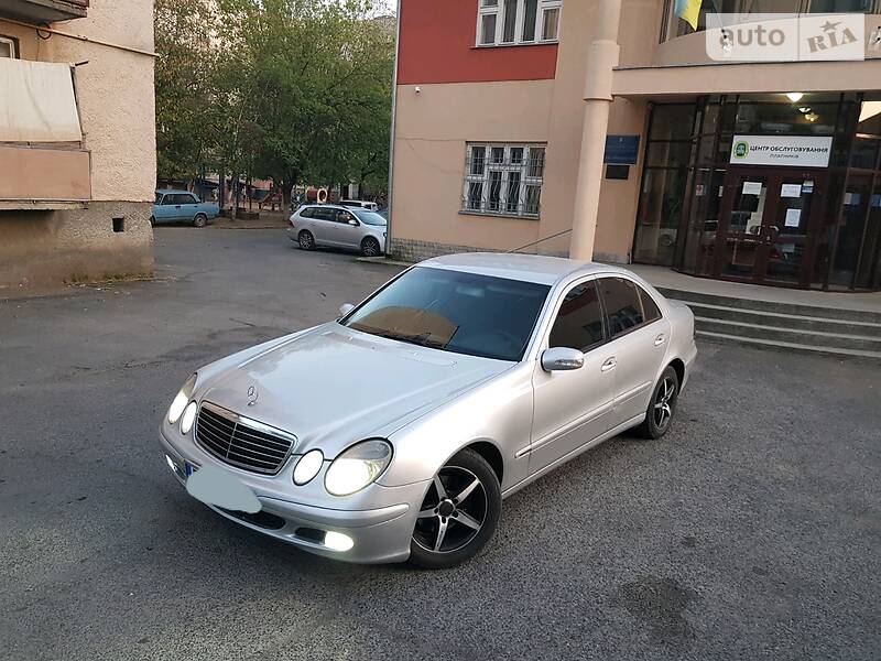 Mercedes-Benz E 270