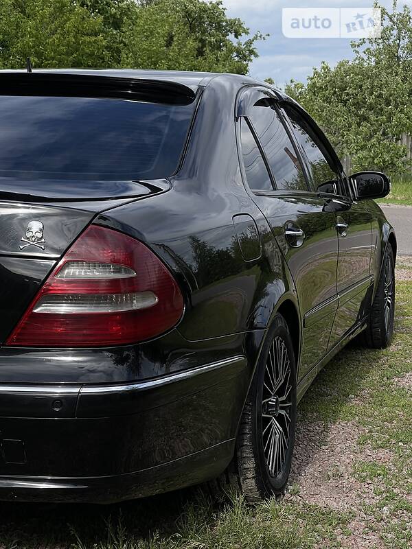 Mercedes-Benz E 270