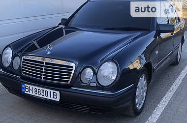 Седан Mercedes-Benz E 420 1996 в Одесі