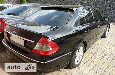  Mercedes-Benz E-Class 2007 в 