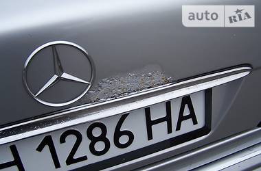 Седан Mercedes-Benz E-Class 1994 в 