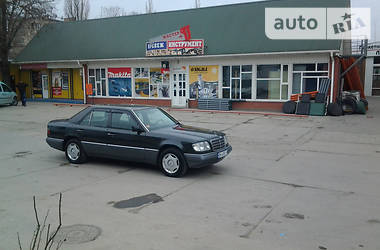 Седан Mercedes-Benz E-Class 1994 в 