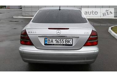 Седан Mercedes-Benz E-Class 2005 в Днепре