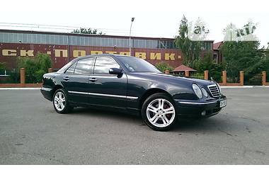 Седан Mercedes-Benz E-Class 2002 в Измаиле