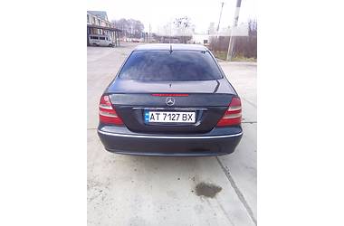 Седан Mercedes-Benz E-Class 2003 в Стрые