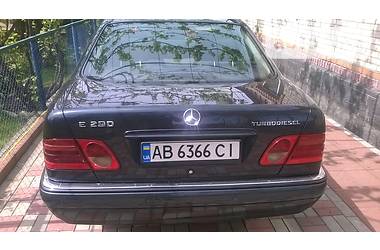 Седан Mercedes-Benz E-Class 1999 в Виннице