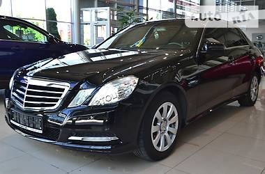 Седан Mercedes-Benz E-Class 2012 в Хмельницькому