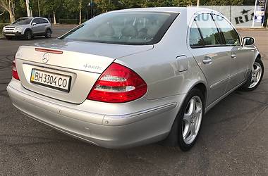 Седан Mercedes-Benz E-Class 2004 в Одессе