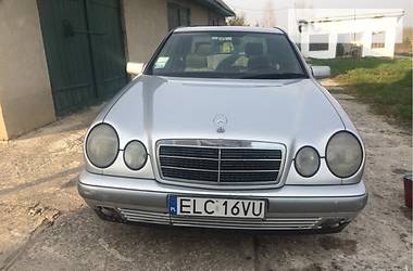 Седан Mercedes-Benz E-Class 1995 в Білогір'ї