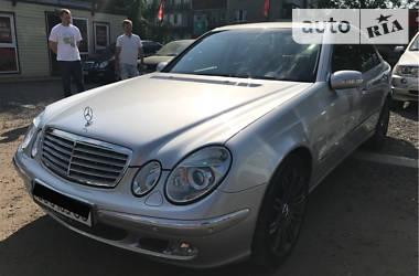 Седан Mercedes-Benz E-Class 2003 в Львові