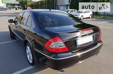 Седан Mercedes-Benz E-Class 2008 в Киеве