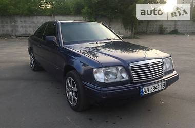 Купе Mercedes-Benz E-Class 1994 в Киеве