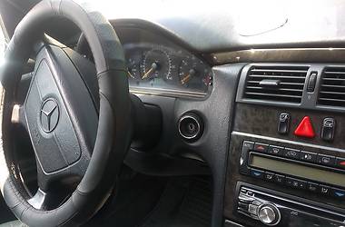 Седан Mercedes-Benz E-Class 1997 в 