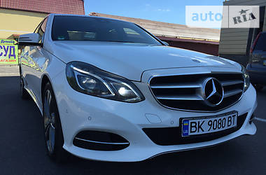 Седан Mercedes-Benz E-Class 2013 в Ровно