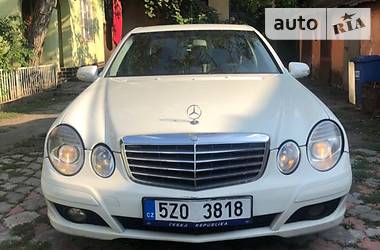 Седан Mercedes-Benz E-Class 2006 в Мукачевому