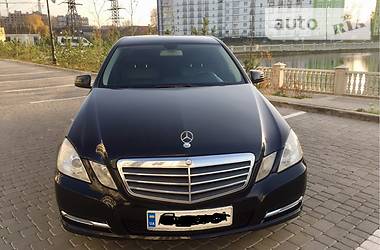 Седан Mercedes-Benz E-Class 2013 в Івано-Франківську