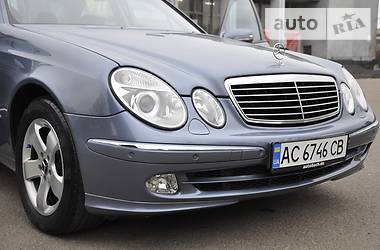 Седан Mercedes-Benz E-Class 2003 в Ровно