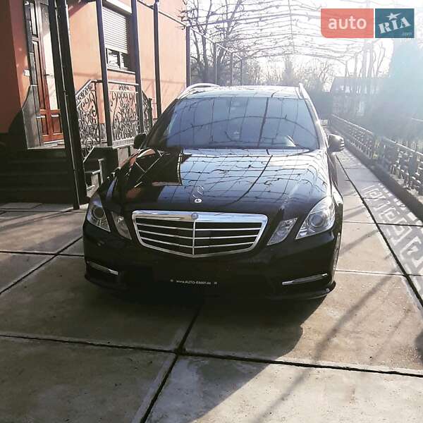 Універсал Mercedes-Benz E-Class 2011 в Іршаві фото 29 Універсал Mercedes-Benz E-Class 2011 в Іршаві