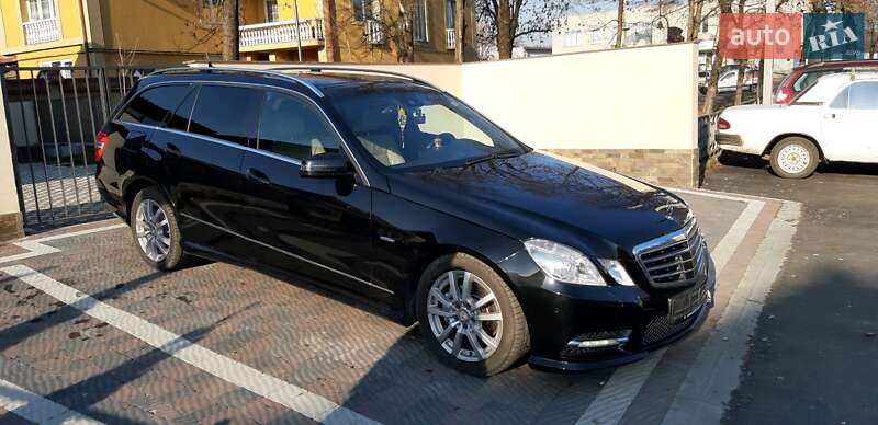 Універсал Mercedes-Benz E-Class 2011 в Іршаві фото 41 Універсал Mercedes-Benz E-Class 2011 в Іршаві